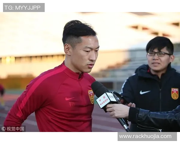 吴曦带领球队攻守转换展现核心价值助力团队再创辉煌征战新赛季 吴曦带领球队攻守转换展现核心价值助力团队再创辉煌征战新赛季