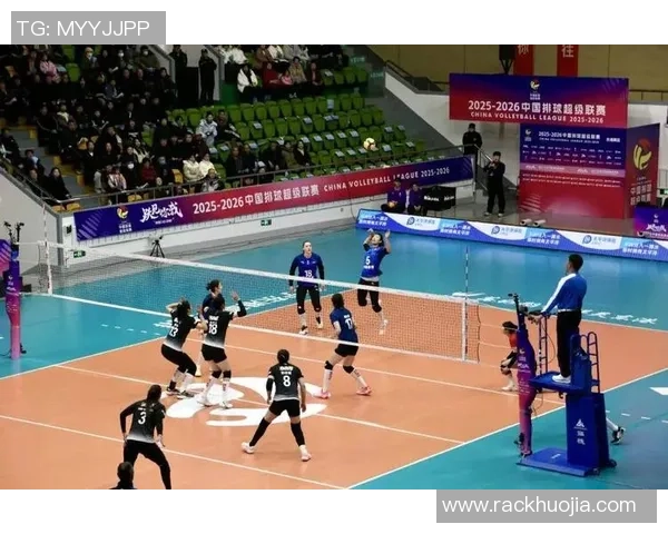 比分焦灼鏖战激烈双方你追我赶展现体育竞技无穷魅力