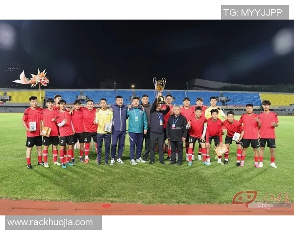 镇江与江阴强强对决展现地方足球风采赛事精彩纷呈各路豪杰齐聚一堂